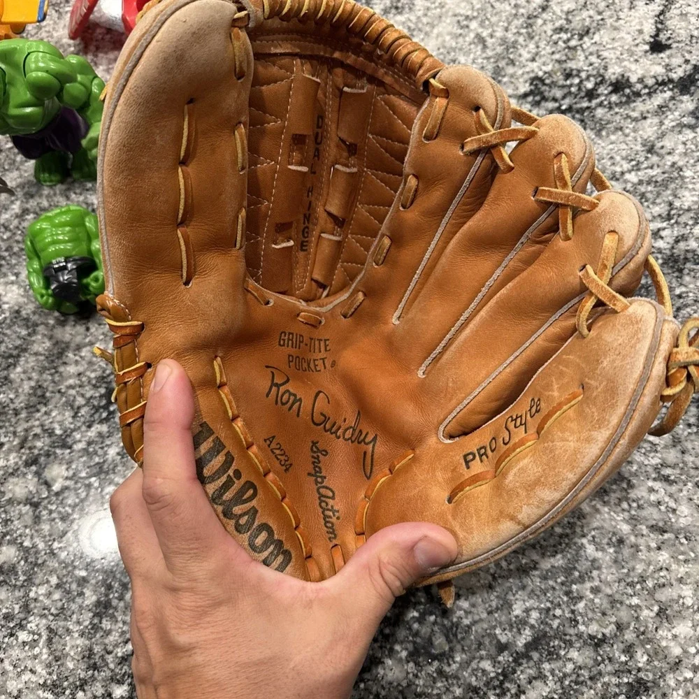 RON GUIDRY Baseball Glove WILSON A2234 Cowhide Dual Hinge Right Hand Throw RHT
